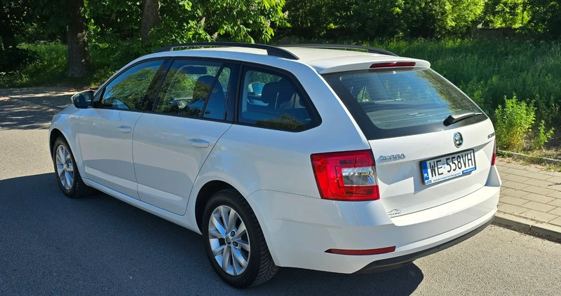 Skoda Octavia cena 43900 przebieg: 156198, rok produkcji 2019 z Łódź małe 379